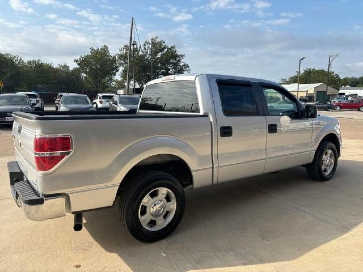 2012 Ford F-150 (1FTFW1CF2CK) with an 5.0L V8 FFV engine, Automatic transmission, located at 1105 E Mulberry, Kaufman, TX, 75142, (972) 962-2151, 32.589550, -96.300926 - 2012 Ford F-150 4D SuperCrew RWD 6-Speed Automatic Electronic 5.0L V8 FFV<br><br><br>Recent Arrival! Odometer is 4080 miles below market average!<br><br>Awards:<br> * 2012 KBB.com Brand Image Awards<br>Please call Paul Murrey Ford Inc. In Kaufman Texas A Family Dealership Since 1952 Serving the Dal - Photo#5