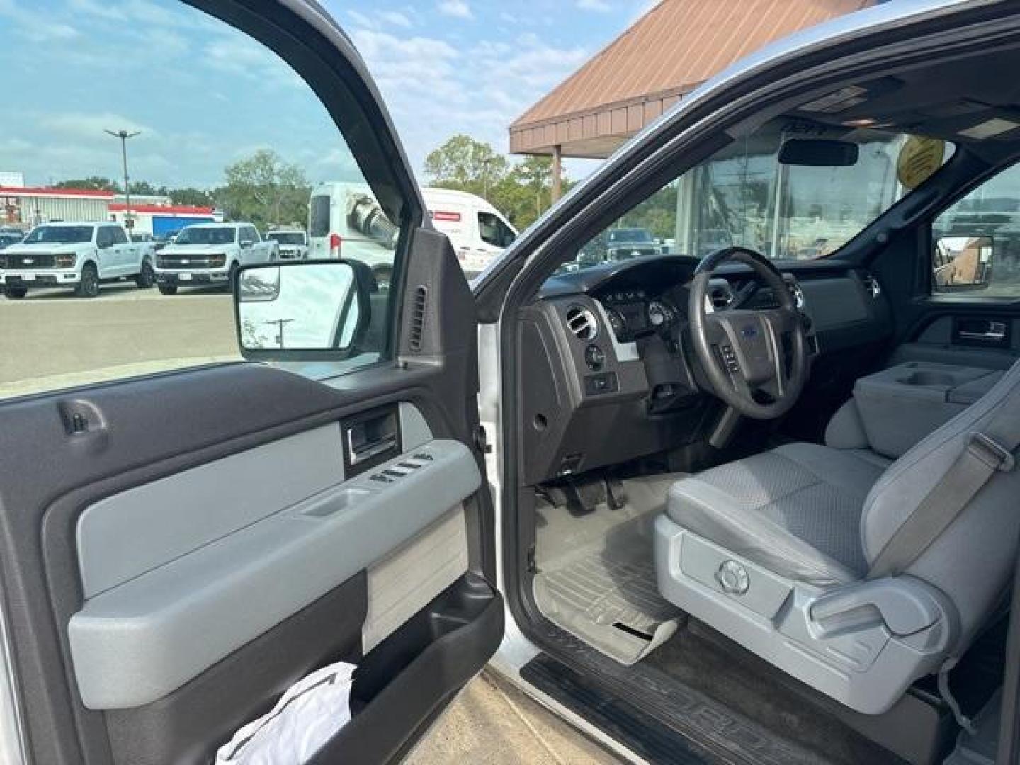 2012 Ford F-150 (1FTFW1CF2CK) with an 5.0L V8 FFV engine, Automatic transmission, located at 1105 E Mulberry, Kaufman, TX, 75142, (972) 962-2151, 32.589550, -96.300926 - 2012 Ford F-150 4D SuperCrew RWD 6-Speed Automatic Electronic 5.0L V8 FFV<br><br><br>Recent Arrival! Odometer is 4080 miles below market average!<br><br>Awards:<br> * 2012 KBB.com Brand Image Awards<br>Please call Paul Murrey Ford Inc. In Kaufman Texas A Family Dealership Since 1952 Serving the Dal - Photo#10