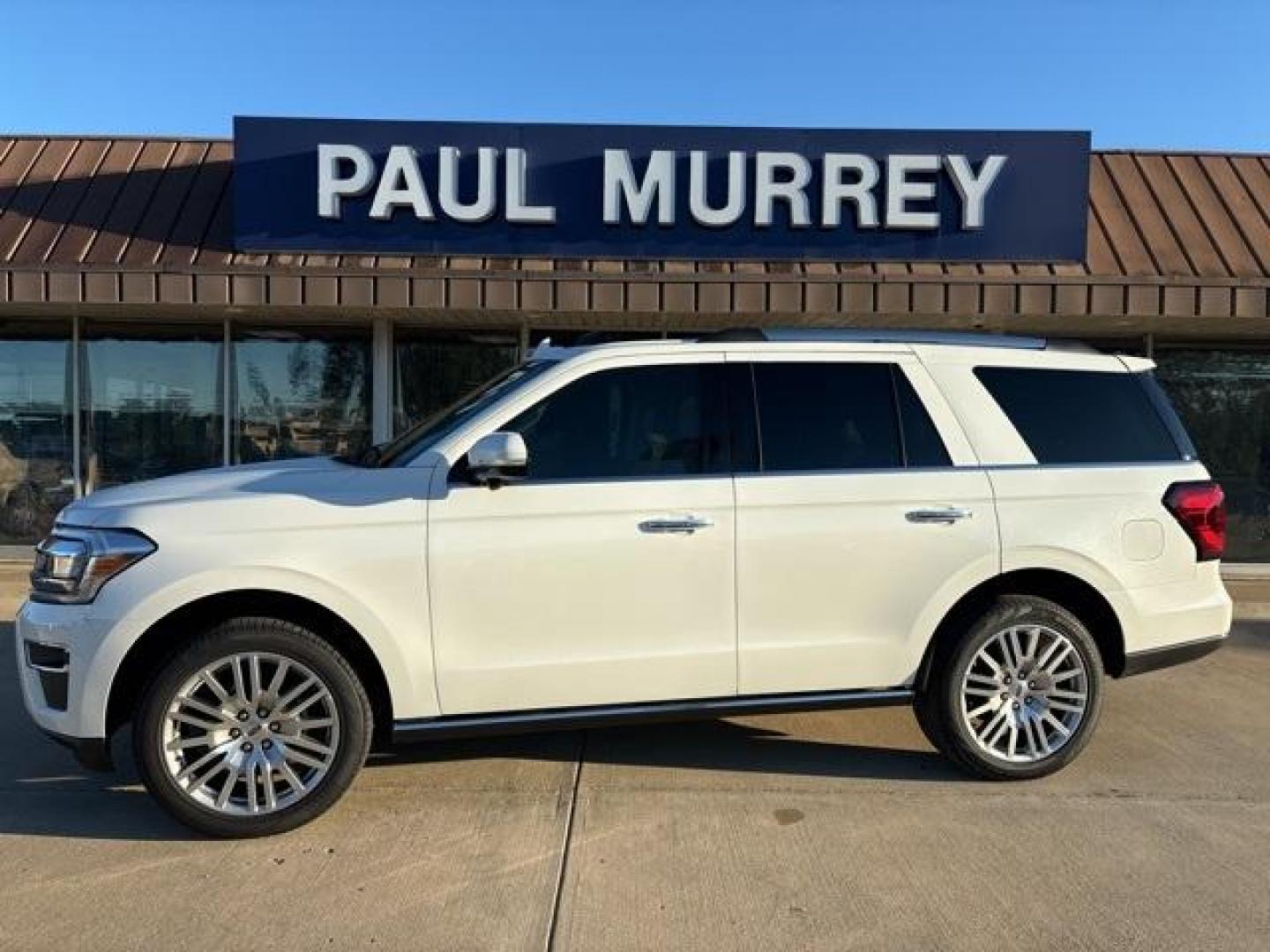 2024 Star White Metallic Tri-Coat /Sandstone Ford Expedition Limited (1FMJU1K80RE) with an EcoBoost 3.5L V6 GTDi DOHC 24V Twin Turbocharged engine, Automatic transmission, located at 1105 E Mulberry, Kaufman, TX, 75142, (972) 962-2151, 32.589550, -96.300926 - Star White Metallic Tri-Coat 2024 Ford Expedition 4D Sport Utility Limited RWD 10-Speed Automatic EcoBoost 3.5L V6 GTDi DOHC 24V Twin Turbocharged<br><br><br>Please call Paul Murrey Ford Inc. In Kaufman Texas A Family Dealership Since 1952 Serving the Dallas Fort Worth and East Texas areas for over - Photo#0