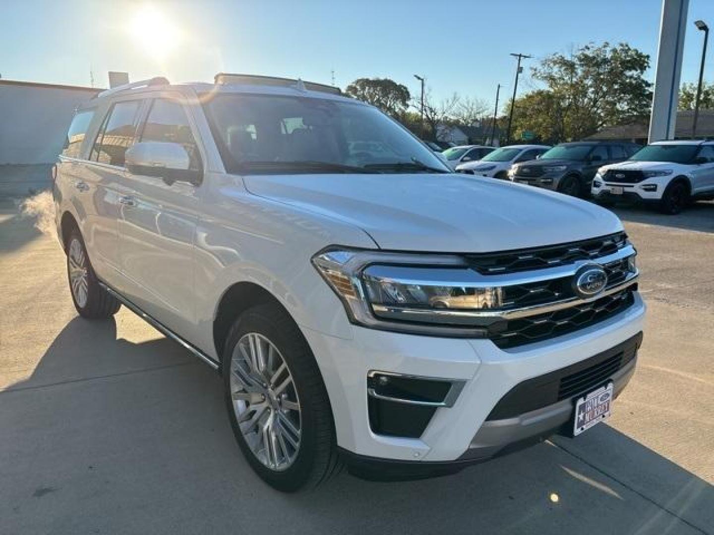 2024 Star White Metallic Tri-Coat /Sandstone Ford Expedition Limited (1FMJU1K80RE) with an EcoBoost 3.5L V6 GTDi DOHC 24V Twin Turbocharged engine, Automatic transmission, located at 1105 E Mulberry, Kaufman, TX, 75142, (972) 962-2151, 32.589550, -96.300926 - Star White Metallic Tri-Coat 2024 Ford Expedition 4D Sport Utility Limited RWD 10-Speed Automatic EcoBoost 3.5L V6 GTDi DOHC 24V Twin Turbocharged<br><br><br>Please call Paul Murrey Ford Inc. In Kaufman Texas A Family Dealership Since 1952 Serving the Dallas Fort Worth and East Texas areas for over - Photo#6