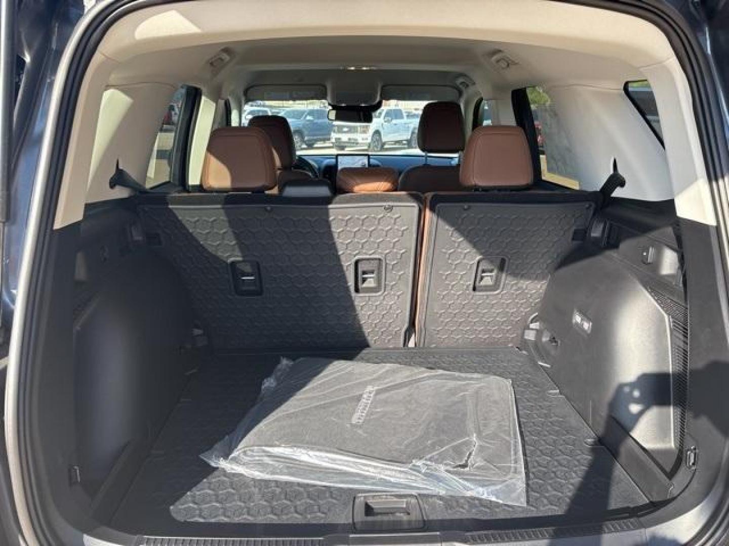 2024 Carbonized Gray Metallic /Ebony Brown Ford Bronco Sport Outer Banks (3FMCR9C65RR) with an 1.5L EcoBoost engine, Automatic transmission, located at 1105 E Mulberry, Kaufman, TX, 75142, (972) 962-2151, 32.589550, -96.300926 - Carbonized Gray Metallic 2024 Ford Bronco Sport 4D Sport Utility Outer Banks 4WD 8-Speed Automatic 1.5L EcoBoost<br><br>25/29 City/Highway MPG<br><br><br>Please call Paul Murrey Ford Inc. In Kaufman Texas A Family Dealership Since 1952 Serving the Dallas Fort Worth and East Texas areas for over 70 y - Photo#15