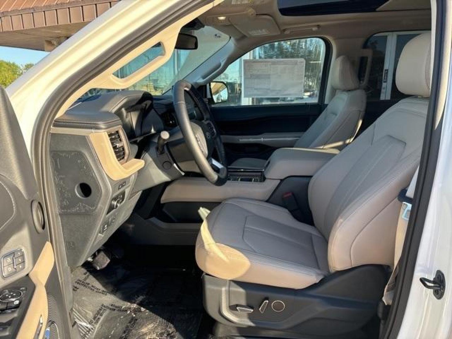 2024 Star White Metallic Tri-Coat /Sandstone Ford Expedition Max Limited (1FMJK1K83RE) with an EcoBoost 3.5L V6 GTDi DOHC 24V Twin Turbocharged engine, Automatic transmission, located at 1105 E Mulberry, Kaufman, TX, 75142, (972) 962-2151, 32.589550, -96.300926 - Star White Metallic Tri-Coat 2024 Ford Expedition Max 4D Sport Utility Limited RWD 10-Speed Automatic EcoBoost 3.5L V6 GTDi DOHC 24V Twin Turbocharged<br><br><br>Please call Paul Murrey Ford Inc. In Kaufman Texas A Family Dealership Since 1952 Serving the Dallas Fort Worth and East Texas areas for o - Photo#9