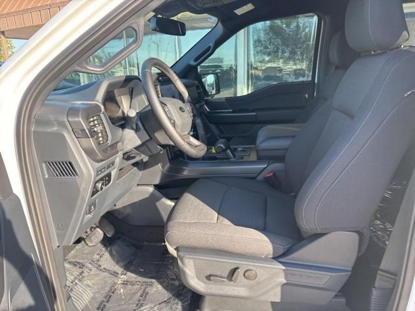 2024 Oxford White /Black Ford F-150 XLT (1FTFW3L87RK) with an 3.5L V6 EcoBoost engine, Automatic transmission, located at 1105 E Mulberry, Kaufman, TX, 75142, (972) 962-2151, 32.589550, -96.300926 - Oxford White 2024 Ford F-150 4D SuperCrew XLT 4WD 10-Speed Automatic 3.5L V6 EcoBoost 4WD.<br><br><br>Please call Paul Murrey Ford Inc. In Kaufman Texas A Family Dealership Since 1952 Serving the Dallas Fort Worth and East Texas areas for over 70 years. Please call 972-962-2151 www.murreyford.com ww - Photo#11