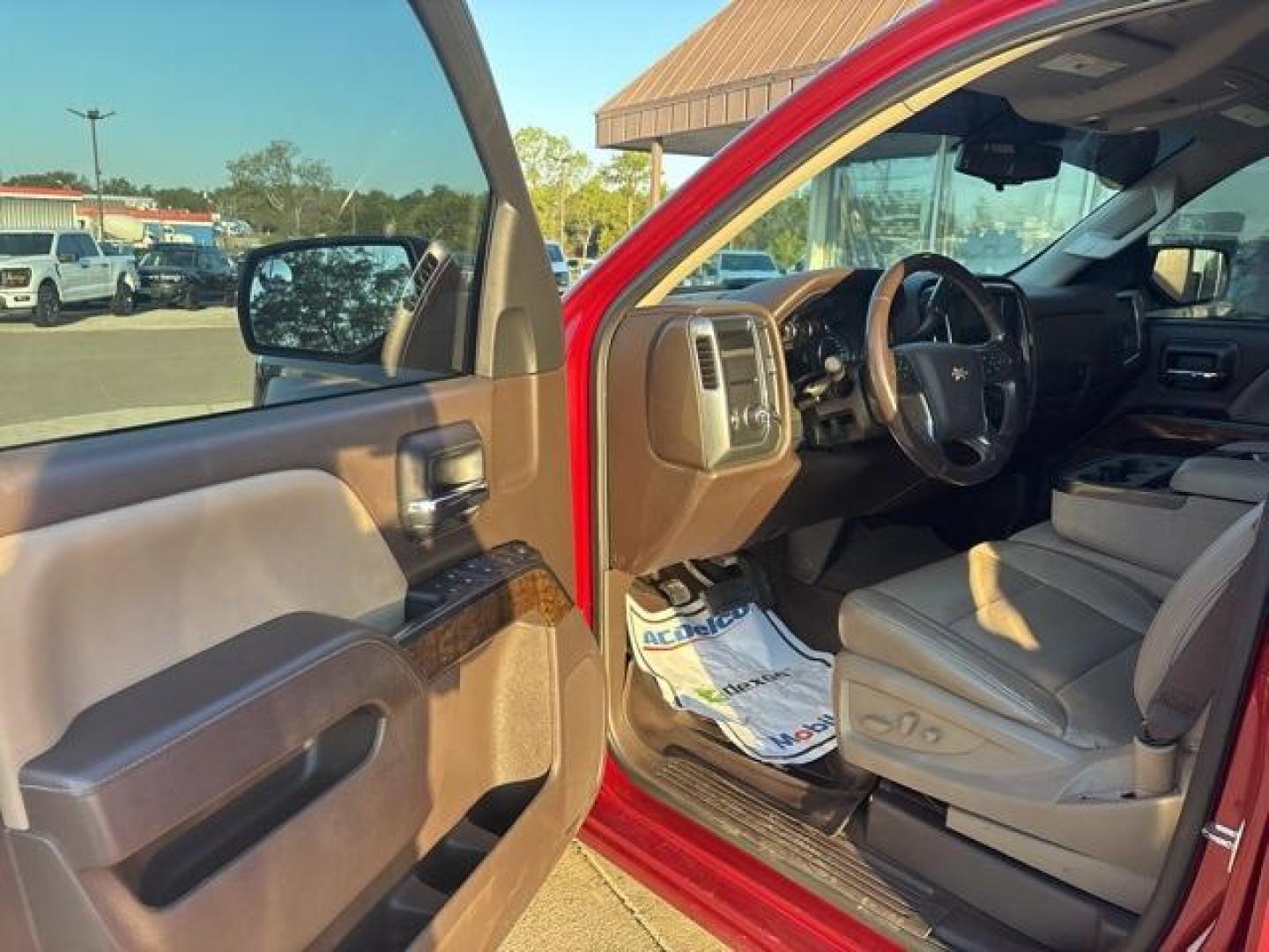 2018 Cajun Red Tintcoat /Cocoa/Dune Chevrolet Silverado 1500 LT (3GCUCRER9JG) with an EcoTec3 5.3L V8 engine, Automatic transmission, located at 1105 E Mulberry, Kaufman, TX, 75142, (972) 962-2151, 32.589550, -96.300926 - Cajun Red Tintcoat 2018 Chevrolet Silverado 1500 4D Crew Cab LT LT1 RWD 8-Speed Automatic EcoTec3 5.3L V8 8-Speed Automatic, Cocoa/Dune Cloth. Priced below KBB Fair Purchase Price!<br><br><br>Recent Arrival!<br><br>Awards:<br> * JD Power Initial Quality Study * 2018 KBB.com 10 Most Awarded Brands - Photo#9