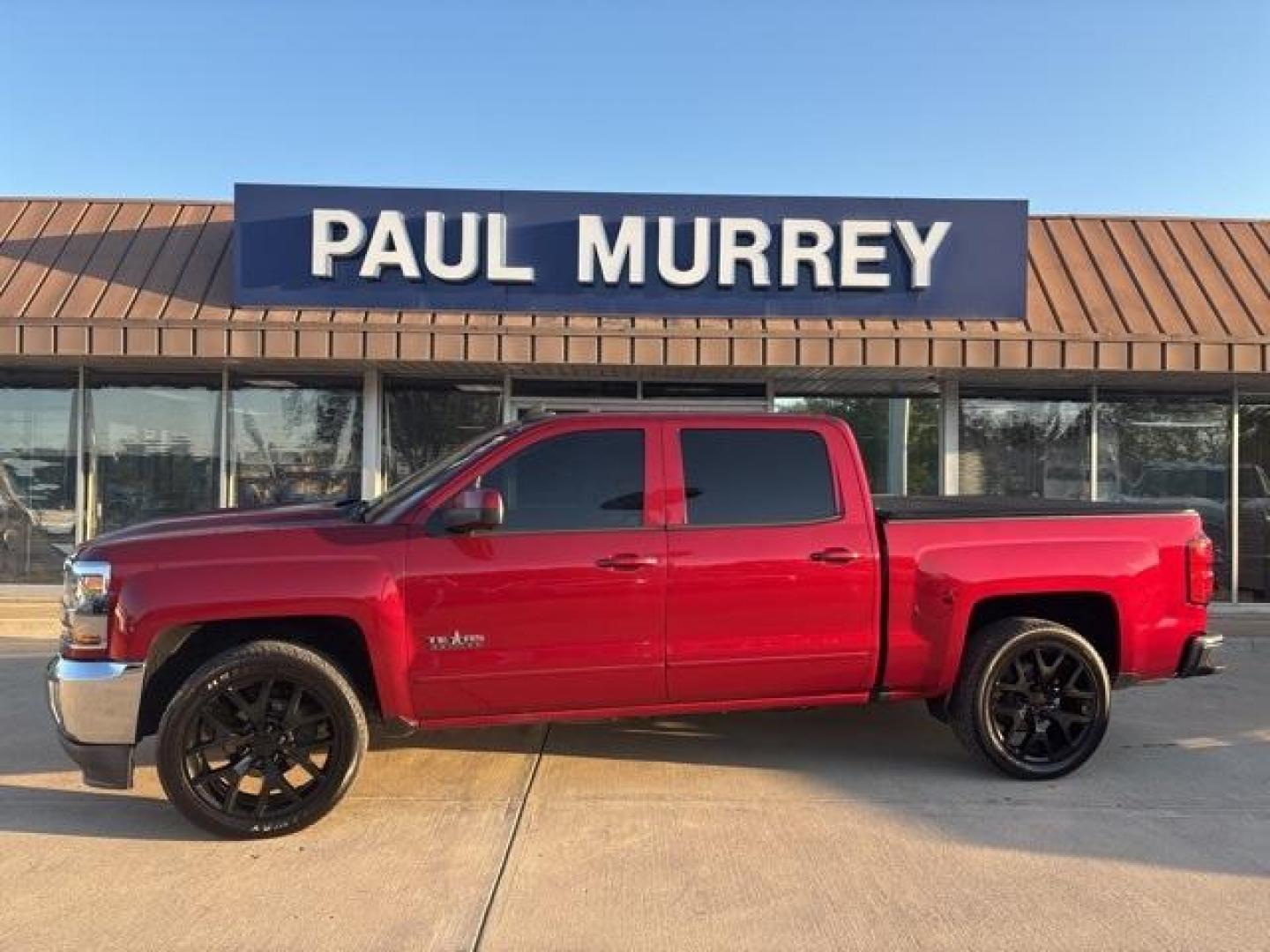 2018 Cajun Red Tintcoat /Cocoa/Dune Chevrolet Silverado 1500 LT (3GCUCRER9JG) with an EcoTec3 5.3L V8 engine, Automatic transmission, located at 1105 E Mulberry, Kaufman, TX, 75142, (972) 962-2151, 32.589550, -96.300926 - Cajun Red Tintcoat 2018 Chevrolet Silverado 1500 4D Crew Cab LT LT1 RWD 8-Speed Automatic EcoTec3 5.3L V8 8-Speed Automatic, Cocoa/Dune Cloth. Priced below KBB Fair Purchase Price!<br><br><br>Recent Arrival!<br><br>Awards:<br> * JD Power Initial Quality Study * 2018 KBB.com 10 Most Awarded Brands - Photo#0