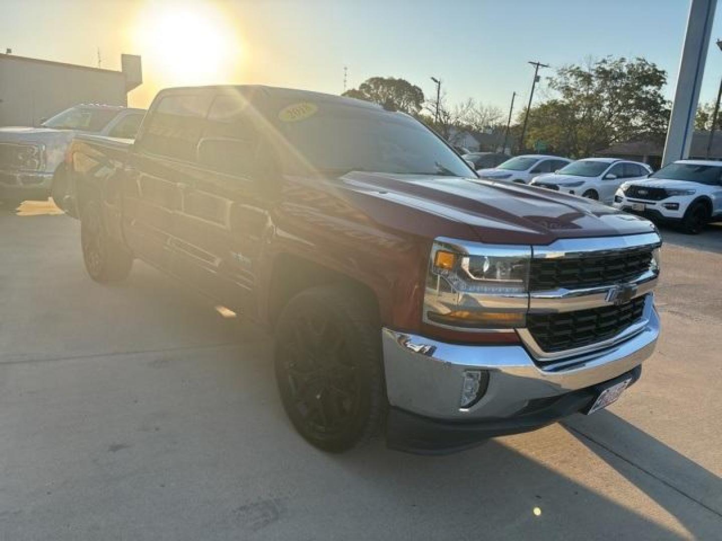 2018 Cajun Red Tintcoat /Cocoa/Dune Chevrolet Silverado 1500 LT (3GCUCRER9JG) with an EcoTec3 5.3L V8 engine, Automatic transmission, located at 1105 E Mulberry, Kaufman, TX, 75142, (972) 962-2151, 32.589550, -96.300926 - Cajun Red Tintcoat 2018 Chevrolet Silverado 1500 4D Crew Cab LT LT1 RWD 8-Speed Automatic EcoTec3 5.3L V8 8-Speed Automatic, Cocoa/Dune Cloth. Priced below KBB Fair Purchase Price!<br><br><br>Recent Arrival!<br><br>Awards:<br> * JD Power Initial Quality Study * 2018 KBB.com 10 Most Awarded Brands - Photo#6