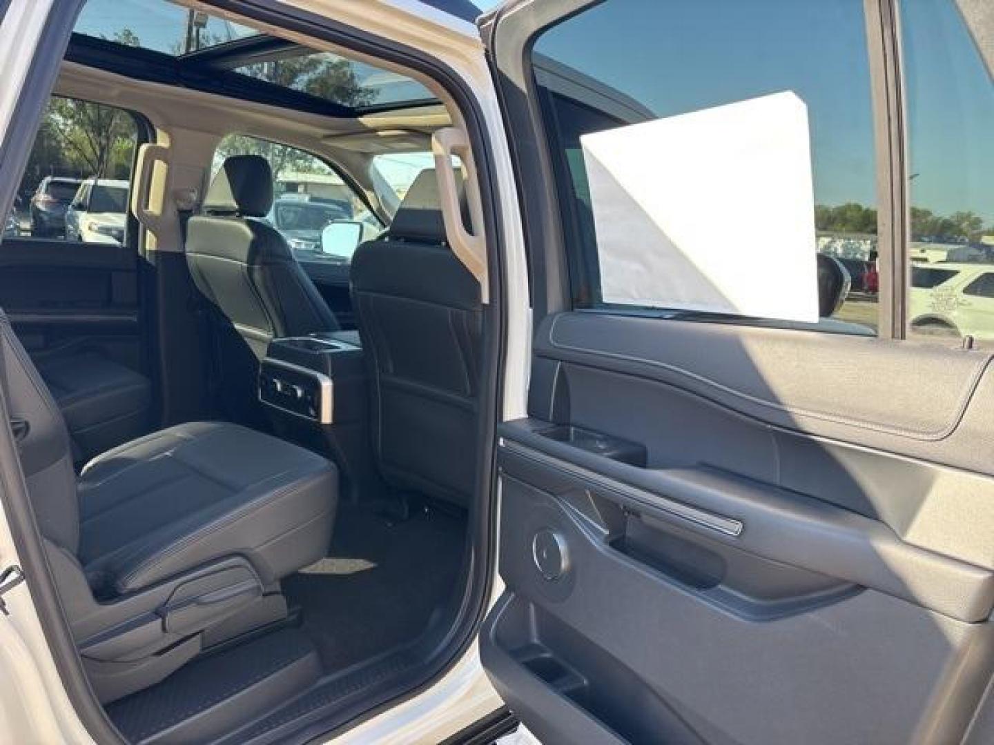 2024 Star White Metallic Tri-Coat /Black Onyx Ford Expedition Max XLT (1FMJK1H88RE) with an EcoBoost 3.5L V6 GTDi DOHC 24V Twin Turbocharged engine, Automatic transmission, located at 1105 E Mulberry, Kaufman, TX, 75142, (972) 962-2151, 32.589550, -96.300926 - Star White Metallic Tri-Coat 2024 Ford Expedition Max 4D Sport Utility XLT RWD 10-Speed Automatic EcoBoost 3.5L V6 GTDi DOHC 24V Twin Turbocharged<br><br><br>Please call Paul Murrey Ford Inc. In Kaufman Texas A Family Dealership Since 1952 Serving the Dallas Fort Worth and East Texas areas for over - Photo#21