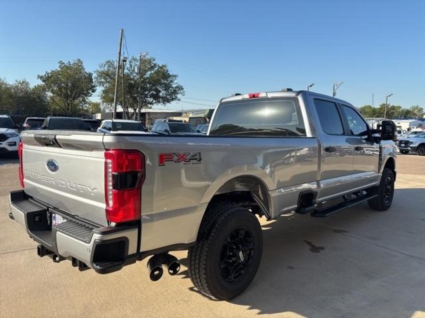 2024 Iconic Silver Metallic Ford F-350SD XL (1FT8W3BT1RE) with an Power Stroke 6.7L V8 DI 32V OHV Turbodiesel engine, Automatic transmission, located at 1105 E Mulberry, Kaufman, TX, 75142, (972) 962-2151, 32.589550, -96.300926 - Iconic Silver Metallic 2024 Ford F-350SD 4D Crew Cab XL 4WD 10-Speed Automatic Power Stroke 6.7L V8 DI 32V OHV Turbodiesel 4WD.<br><br><br>Please call Paul Murrey Ford Inc. In Kaufman Texas A Family Dealership Since 1952 Serving the Dallas Fort Worth and East Texas areas for over 70 years. Please ca - Photo#5