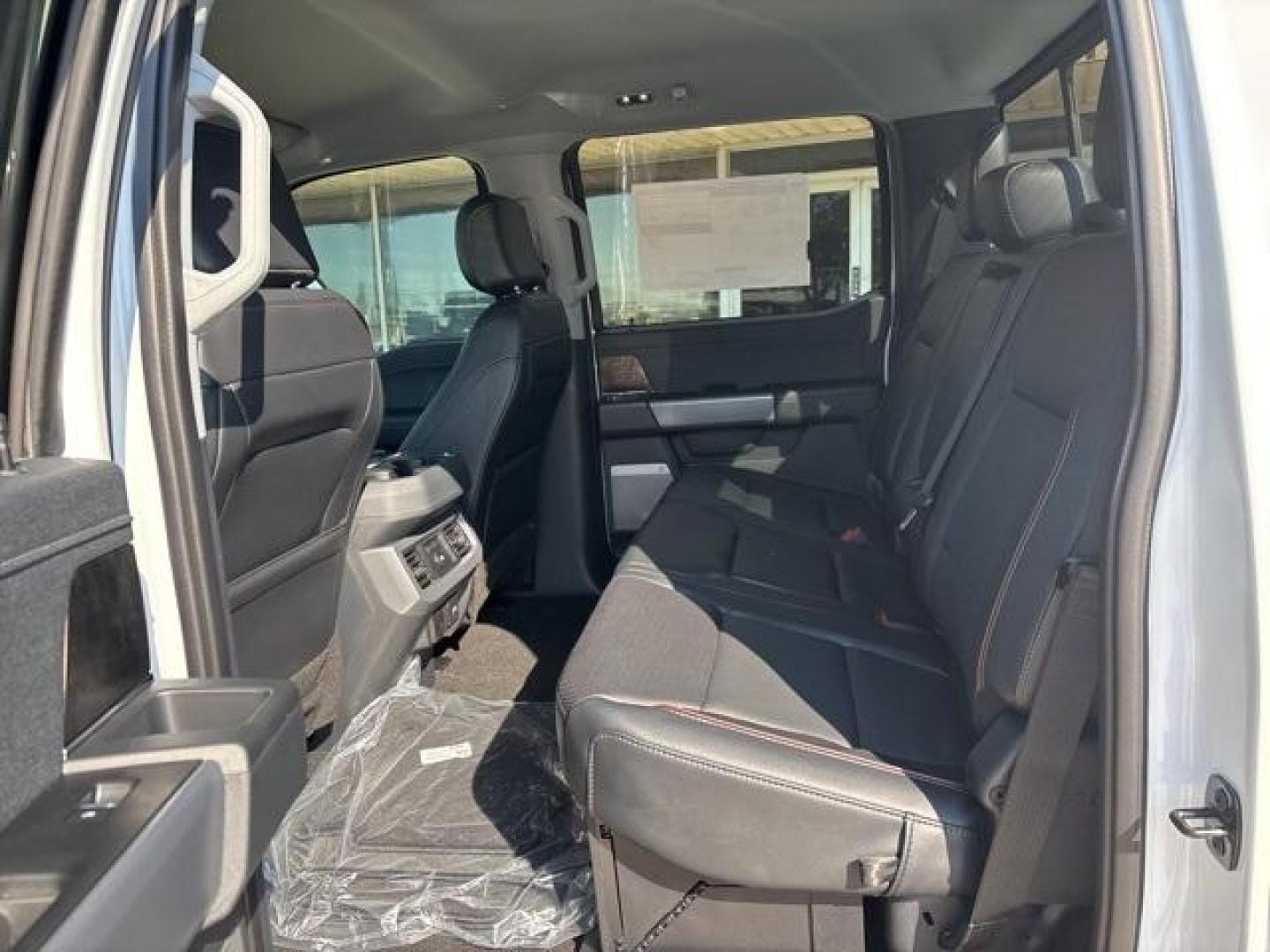 2024 Oxford White /Black Onyx Ford F-250SD (1FT8W2BT1RE) with an Power Stroke 6.7L V8 DI 32V OHV Turbodiesel engine, Automatic transmission, located at 1105 E Mulberry, Kaufman, TX, 75142, (972) 962-2151, 32.589550, -96.300926 - Photo#15