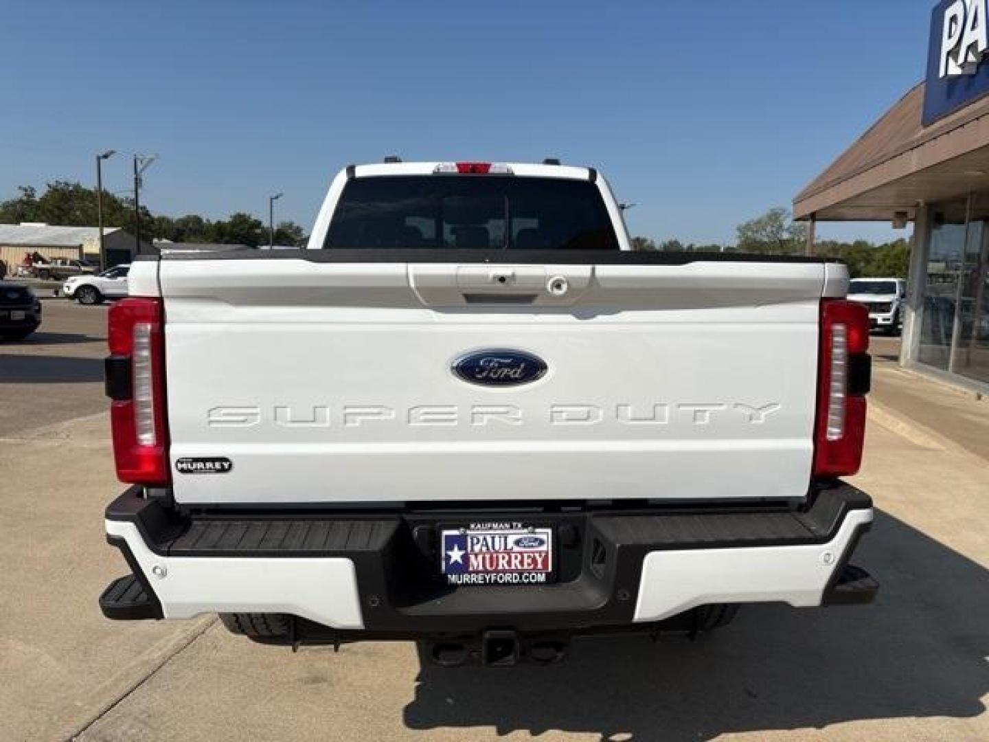 2024 Oxford White /Black Onyx Ford F-250SD (1FT8W2BT1RE) with an Power Stroke 6.7L V8 DI 32V OHV Turbodiesel engine, Automatic transmission, located at 1105 E Mulberry, Kaufman, TX, 75142, (972) 962-2151, 32.589550, -96.300926 - Photo#4