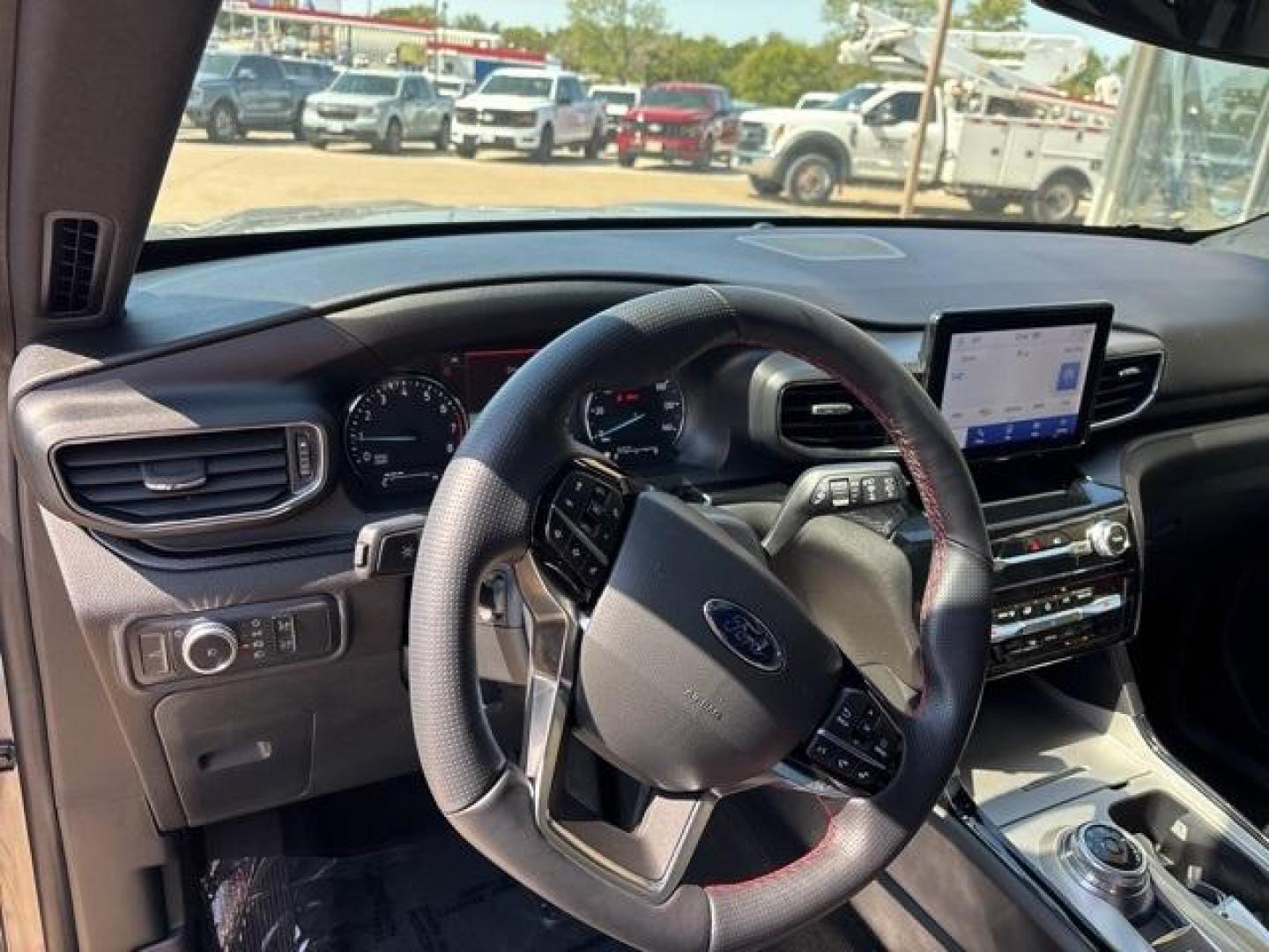 2022 Gray /Ebony Ford Explorer ST-Line (1FMSK7KH2NG) with an 2.3L EcoBoost I-4 engine, Automatic transmission, located at 1105 E Mulberry, Kaufman, TX, 75142, (972) 962-2151, 32.589550, -96.300926 - Gray 2022 Ford Explorer 4D Sport Utility ST-Line RWD 10-Speed Automatic 2.3L EcoBoost I-4 Priced below KBB Fair Purchase Price!<br><br><br>Recent Arrival! Odometer is 24392 miles below market average! 21/28 City/Highway MPG<br><br><br>Please call Paul Murrey Ford Inc. In Kaufman Texas A Family Deale - Photo#12