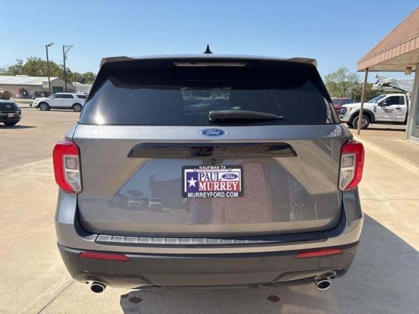 2022 Gray /Ebony Ford Explorer ST-Line (1FMSK7KH2NG) with an 2.3L EcoBoost I-4 engine, Automatic transmission, located at 1105 E Mulberry, Kaufman, TX, 75142, (972) 962-2151, 32.589550, -96.300926 - Gray 2022 Ford Explorer 4D Sport Utility ST-Line RWD 10-Speed Automatic 2.3L EcoBoost I-4 Priced below KBB Fair Purchase Price!<br><br><br>Recent Arrival! Odometer is 24392 miles below market average! 21/28 City/Highway MPG<br><br><br>Please call Paul Murrey Ford Inc. In Kaufman Texas A Family Deale - Photo#4