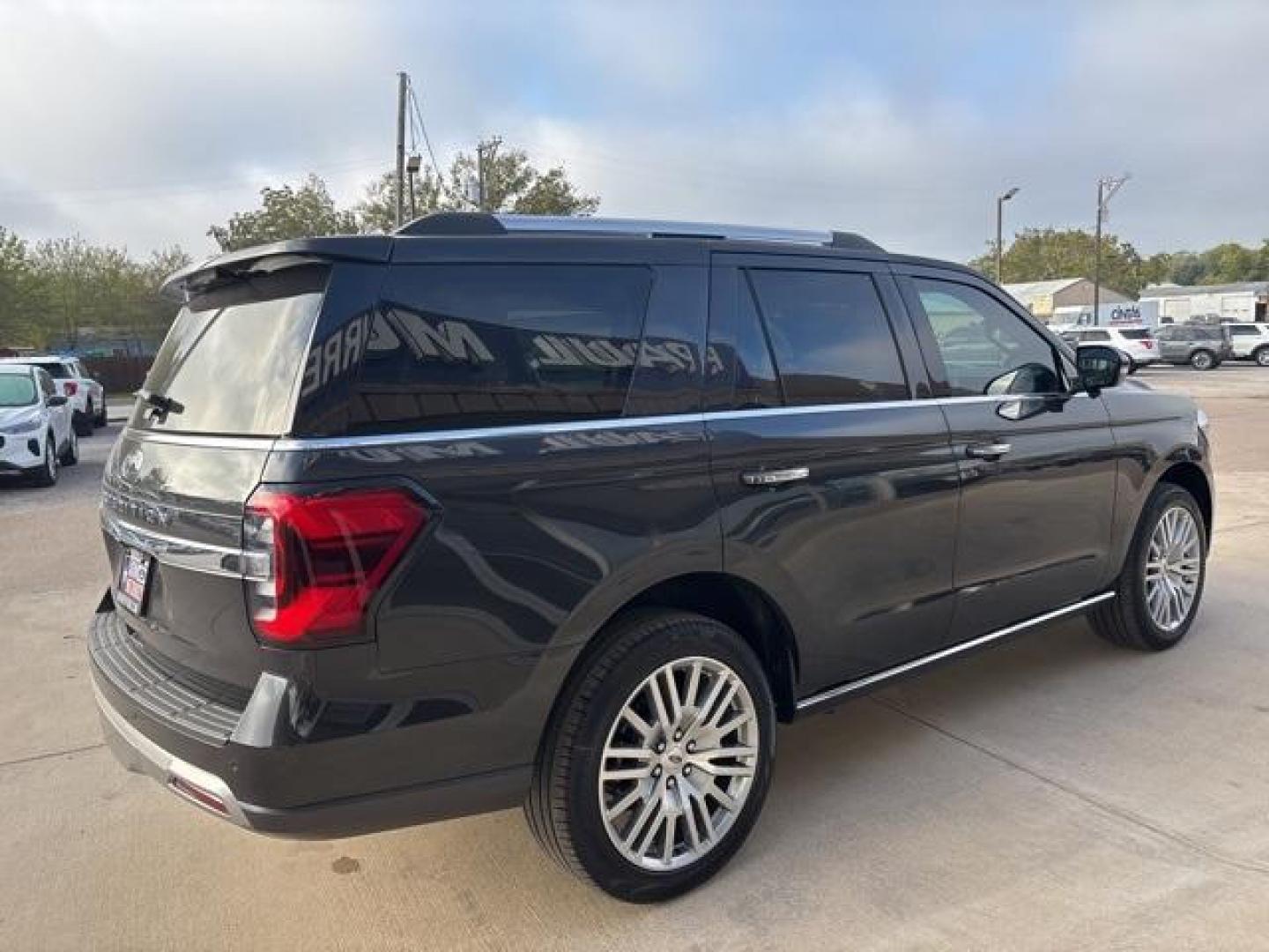 2024 Dark Matter Gray Metallic /Sandstone Ford Expedition Limited (1FMJU1K83RE) with an EcoBoost 3.5L V6 GTDi DOHC 24V Twin Turbocharged engine, Automatic transmission, located at 1105 E Mulberry, Kaufman, TX, 75142, (972) 962-2151, 32.589550, -96.300926 - Dark Matter Gray Metallic 2024 Ford Expedition 4D Sport Utility Limited RWD 10-Speed Automatic EcoBoost 3.5L V6 GTDi DOHC 24V Twin Turbocharged<br><br><br>Please call Paul Murrey Ford Inc. In Kaufman Texas A Family Dealership Since 1952 Serving the Dallas Fort Worth and East Texas areas for over 70 - Photo#5