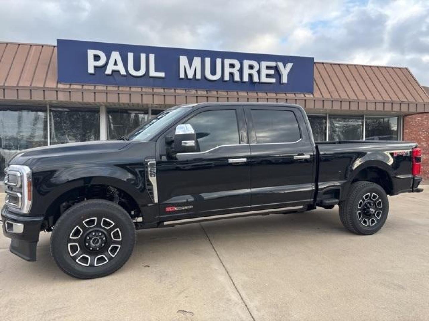 2024 Agate Black Metallic /Black Onyx Ford F-250SD Platinum (1FT8W2BM5RE) with an 6.7L High Output Power Stroke V8 Diesel engine, Automatic transmission, located at 1105 E Mulberry, Kaufman, TX, 75142, (972) 962-2151, 32.589550, -96.300926 - Agate Black Metallic 2024 Ford F-250SD 4D Extended Cab Platinum 4WD 10-Speed Automatic 6.7L High Output Power Stroke V8 Diesel 4WD.<br><br><br>Please call Paul Murrey Ford Inc. In Kaufman Texas A Family Dealership Since 1952 Serving the Dallas Fort Worth and East Texas areas for over 70 years. Pleas - Photo#2