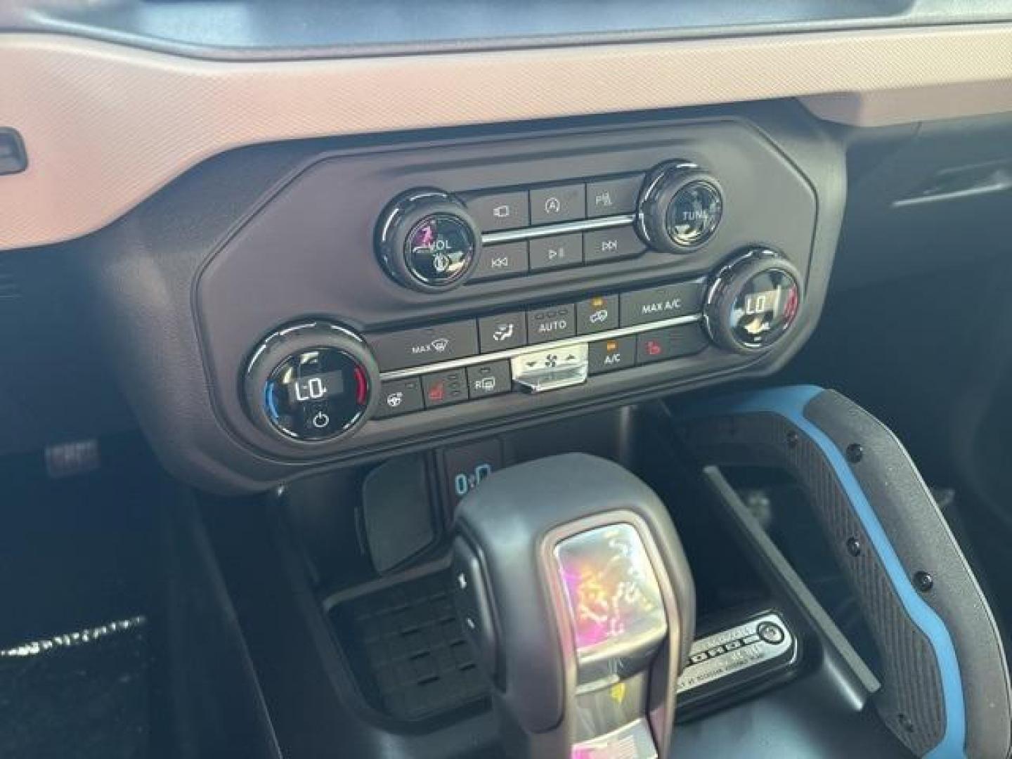 2024 Shadow Black /Black Onyx Interior Ford Bronco Wildtrak (1FMEE2BP4RL) with an 2.7L EcoBoost V6 engine, Automatic transmission, located at 1105 E Mulberry, Kaufman, TX, 75142, (972) 962-2151, 32.589550, -96.300926 - Shadow Black 2024 Ford Bronco 4D Sport Utility Wildtrak 4WD 10-Speed Automatic 2.7L EcoBoost V6<br><br><br>Please call Paul Murrey Ford Inc. In Kaufman Texas A Family Dealership Since 1952 Serving the Dallas Fort Worth and East Texas areas for over 70 years. Please call 972-962-2151 www.murreyford.c - Photo#24