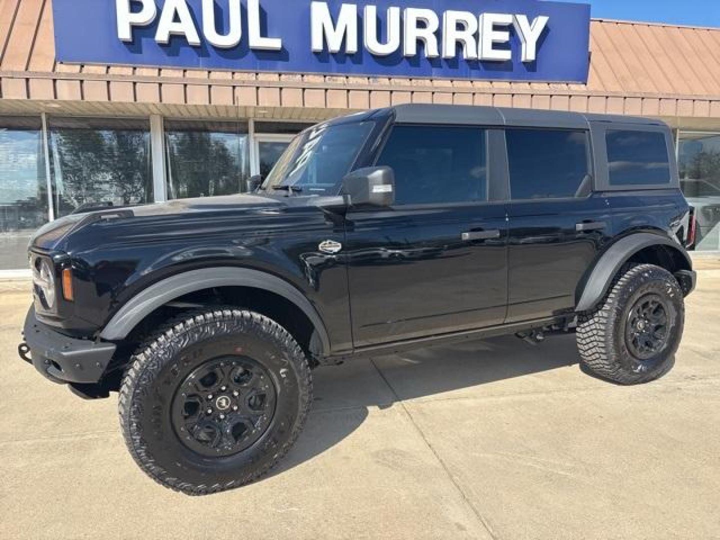 2024 Shadow Black /Black Onyx Interior Ford Bronco Wildtrak (1FMEE2BP4RL) with an 2.7L EcoBoost V6 engine, Automatic transmission, located at 1105 E Mulberry, Kaufman, TX, 75142, (972) 962-2151, 32.589550, -96.300926 - Shadow Black 2024 Ford Bronco 4D Sport Utility Wildtrak 4WD 10-Speed Automatic 2.7L EcoBoost V6<br><br><br>Please call Paul Murrey Ford Inc. In Kaufman Texas A Family Dealership Since 1952 Serving the Dallas Fort Worth and East Texas areas for over 70 years. Please call 972-962-2151 www.murreyford.c - Photo#2