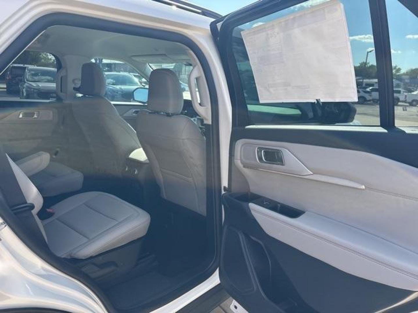 2025 White /Gray Ford Explorer Active (1FMUK7DH5SG) with an 2.3L EcoBoost I-4 engine, Automatic transmission, located at 1105 E Mulberry, Kaufman, TX, 75142, (972) 962-2151, 32.589550, -96.300926 - Photo#19