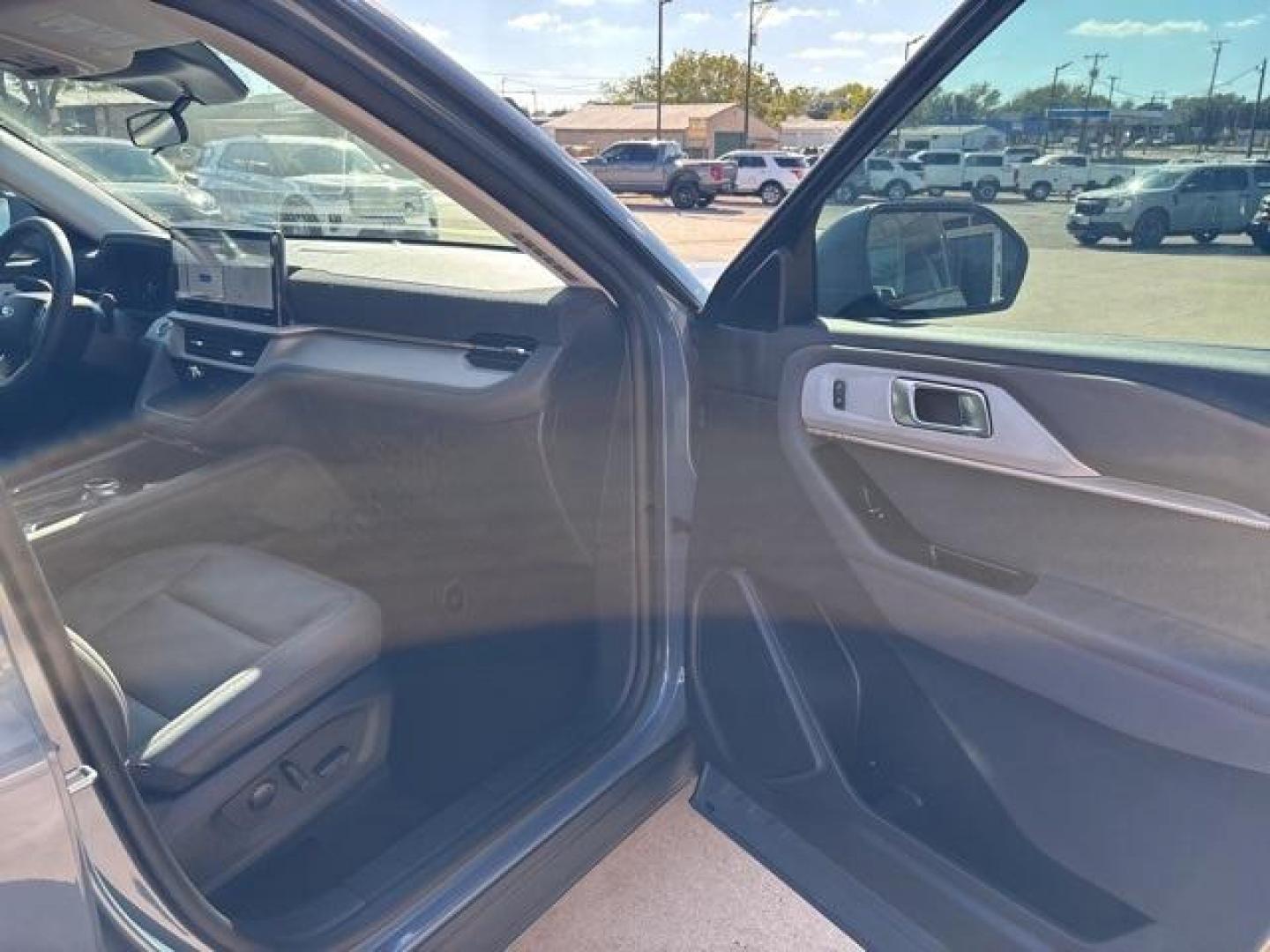 2025 Vapor Blue Metallic /Gray Ford Explorer Active (1FMUK7DH6SG) with an 2.3L EcoBoost I-4 engine, Automatic transmission, located at 1105 E Mulberry, Kaufman, TX, 75142, (972) 962-2151, 32.589550, -96.300926 - Vapor Blue Metallic 2025 Ford Explorer 4D Sport Utility Active RWD 10-Speed Automatic 2.3L EcoBoost I-4<br><br>21/28 City/Highway MPG<br><br><br>Please call Paul Murrey Ford Inc. In Kaufman Texas A Family Dealership Since 1952 Serving the Dallas Fort Worth and East Texas areas for over 70 years. Ple - Photo#16