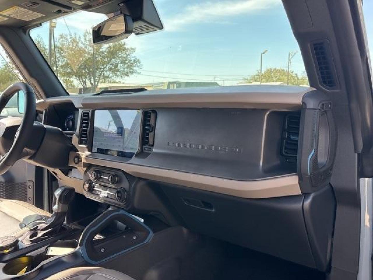 2024 Cactus Gray /Black Onyx Interior Ford Bronco Wildtrak (1FMEE2BP9RL) with an 2.7L EcoBoost V6 engine, Automatic transmission, located at 1105 E Mulberry, Kaufman, TX, 75142, (972) 962-2151, 32.589550, -96.300926 - Cactus Gray 2024 Ford Bronco 4D Sport Utility Wildtrak 4WD 10-Speed Automatic 2.7L EcoBoost V6<br><br><br>Please call Paul Murrey Ford Inc. In Kaufman Texas A Family Dealership Since 1952 Serving the Dallas Fort Worth and East Texas areas for over 70 years. Please call 972-962-2151 www.murreyford.co - Photo#18