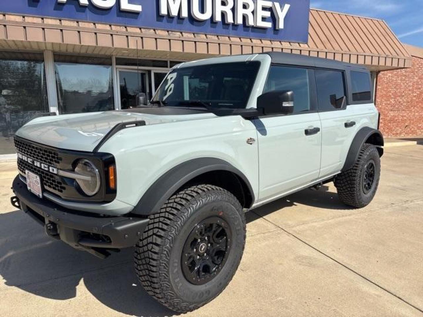 2024 Cactus Gray /Black Onyx Interior Ford Bronco Wildtrak (1FMEE2BP9RL) with an 2.7L EcoBoost V6 engine, Automatic transmission, located at 1105 E Mulberry, Kaufman, TX, 75142, (972) 962-2151, 32.589550, -96.300926 - Cactus Gray 2024 Ford Bronco 4D Sport Utility Wildtrak 4WD 10-Speed Automatic 2.7L EcoBoost V6<br><br><br>Please call Paul Murrey Ford Inc. In Kaufman Texas A Family Dealership Since 1952 Serving the Dallas Fort Worth and East Texas areas for over 70 years. Please call 972-962-2151 www.murreyford.co - Photo#2