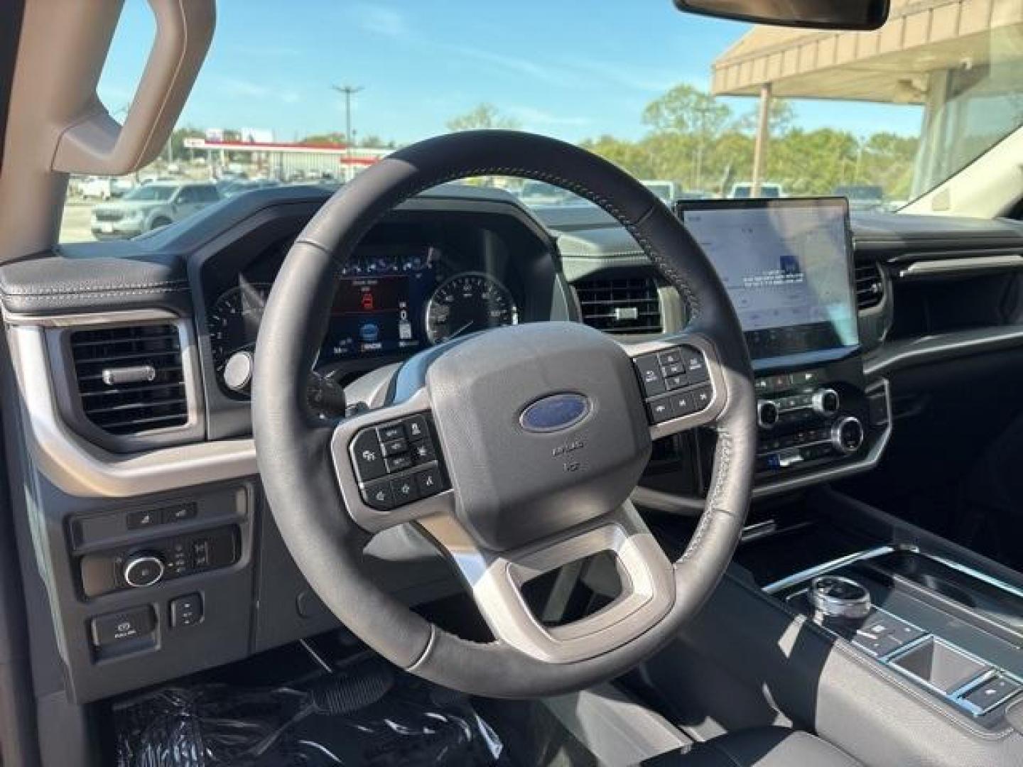 2024 Agate Black Metallic /Black Onyx Ford Expedition Max XLT (1FMJK1H8XRE) with an EcoBoost 3.5L V6 GTDi DOHC 24V Twin Turbocharged engine, Automatic transmission, located at 1105 E Mulberry, Kaufman, TX, 75142, (972) 962-2151, 32.589550, -96.300926 - Agate Black Metallic 2024 Ford Expedition Max 4D Sport Utility XLT RWD 10-Speed Automatic EcoBoost 3.5L V6 GTDi DOHC 24V Twin Turbocharged<br><br><br>Please call Paul Murrey Ford Inc. In Kaufman Texas A Family Dealership Since 1952 Serving the Dallas Fort Worth and East Texas areas for over 70 years - Photo#11