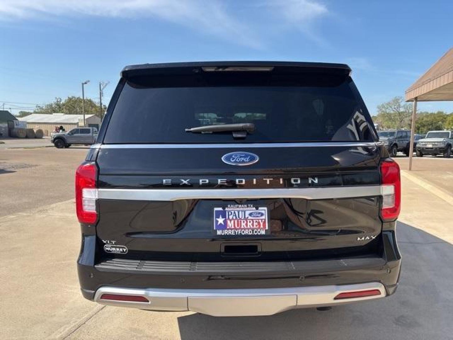 2024 Agate Black Metallic /Black Onyx Ford Expedition Max XLT (1FMJK1H8XRE) with an EcoBoost 3.5L V6 GTDi DOHC 24V Twin Turbocharged engine, Automatic transmission, located at 1105 E Mulberry, Kaufman, TX, 75142, (972) 962-2151, 32.589550, -96.300926 - Agate Black Metallic 2024 Ford Expedition Max 4D Sport Utility XLT RWD 10-Speed Automatic EcoBoost 3.5L V6 GTDi DOHC 24V Twin Turbocharged<br><br><br>Please call Paul Murrey Ford Inc. In Kaufman Texas A Family Dealership Since 1952 Serving the Dallas Fort Worth and East Texas areas for over 70 years - Photo#4