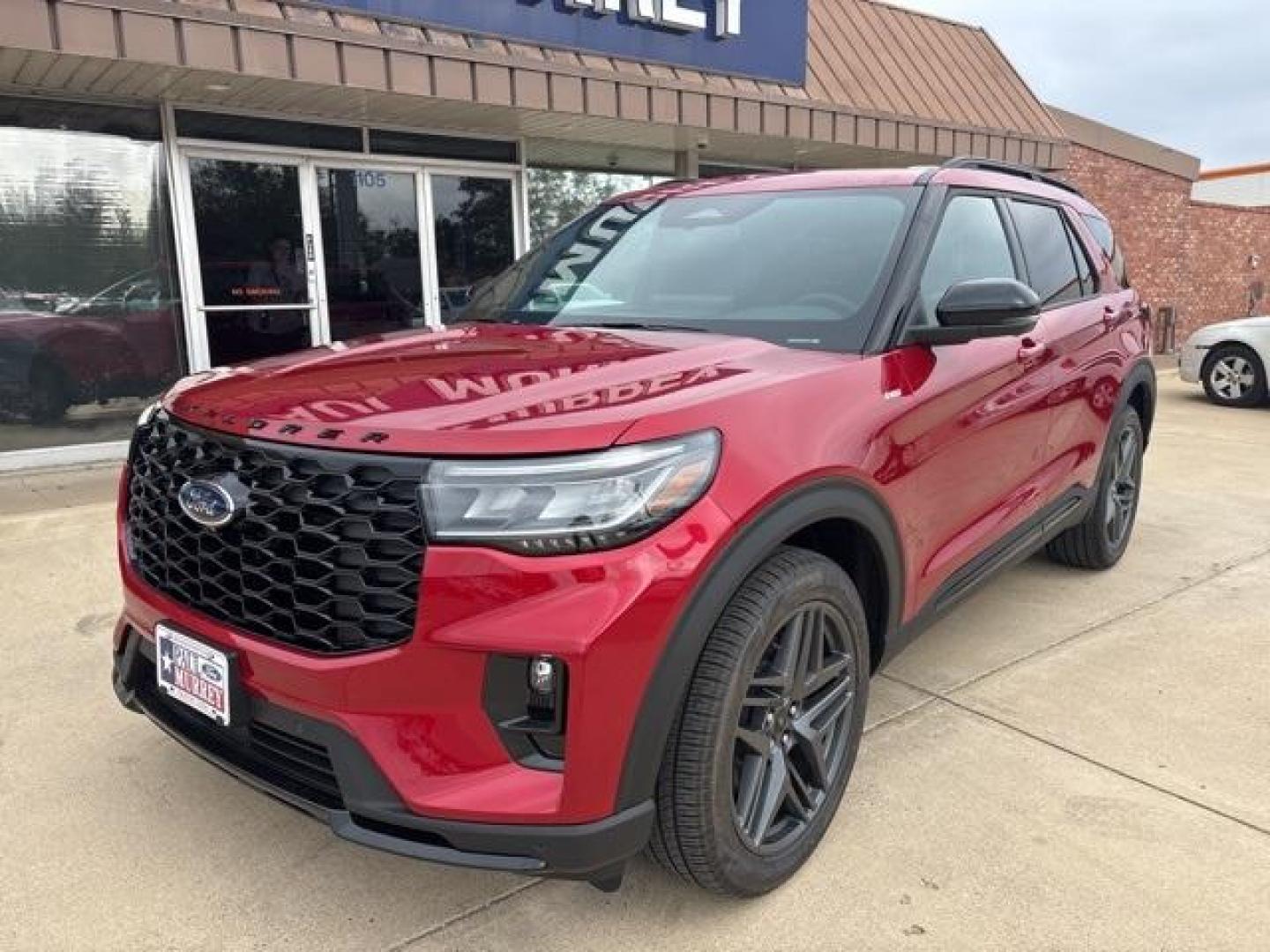 2025 Rapid Red Metallic Tinted Clearcoat /Onyx Ford Explorer ST-Line (1FMUK8KH9SG) with an 2.3L EcoBoost I-4 engine, Automatic transmission, located at 1105 E Mulberry, Kaufman, TX, 75142, (972) 962-2151, 32.589550, -96.300926 - Red 2025 Ford Explorer 4D Sport Utility ST-Line 4WD 10-Speed Automatic 2.3L EcoBoost I-4 4WD.<br><br>20/27 City/Highway MPG<br><br><br>Please call Paul Murrey Ford Inc. In Kaufman Texas A Family Dealership Since 1952 Serving the Dallas Fort Worth and East Texas areas for over 70 years. Please call 9 - Photo#1