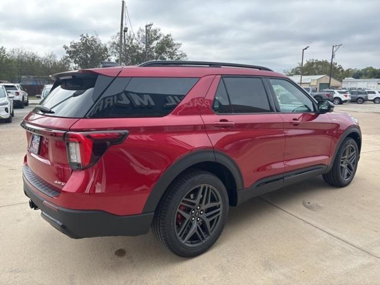 2025 Rapid Red Metallic Tinted Clearcoat /Onyx Ford Explorer ST-Line (1FMUK8KH9SG) with an 2.3L EcoBoost I-4 engine, Automatic transmission, located at 1105 E Mulberry, Kaufman, TX, 75142, (972) 962-2151, 32.589550, -96.300926 - Red 2025 Ford Explorer 4D Sport Utility ST-Line 4WD 10-Speed Automatic 2.3L EcoBoost I-4 4WD.<br><br>20/27 City/Highway MPG<br><br><br>Please call Paul Murrey Ford Inc. In Kaufman Texas A Family Dealership Since 1952 Serving the Dallas Fort Worth and East Texas areas for over 70 years. Please call 9 - Photo#5