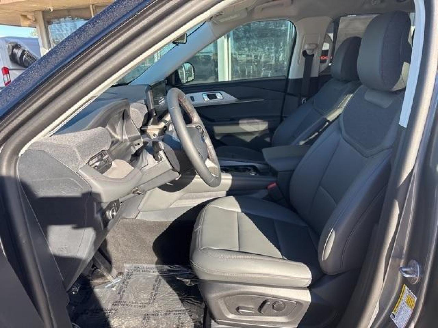 2025 Carbonized Gray Metallic /Gray Ford Explorer Active (1FMUK7DH6SG) with an 2.3L EcoBoost I-4 engine, Automatic transmission, located at 1105 E Mulberry, Kaufman, TX, 75142, (972) 962-2151, 32.589550, -96.300926 - Photo#9