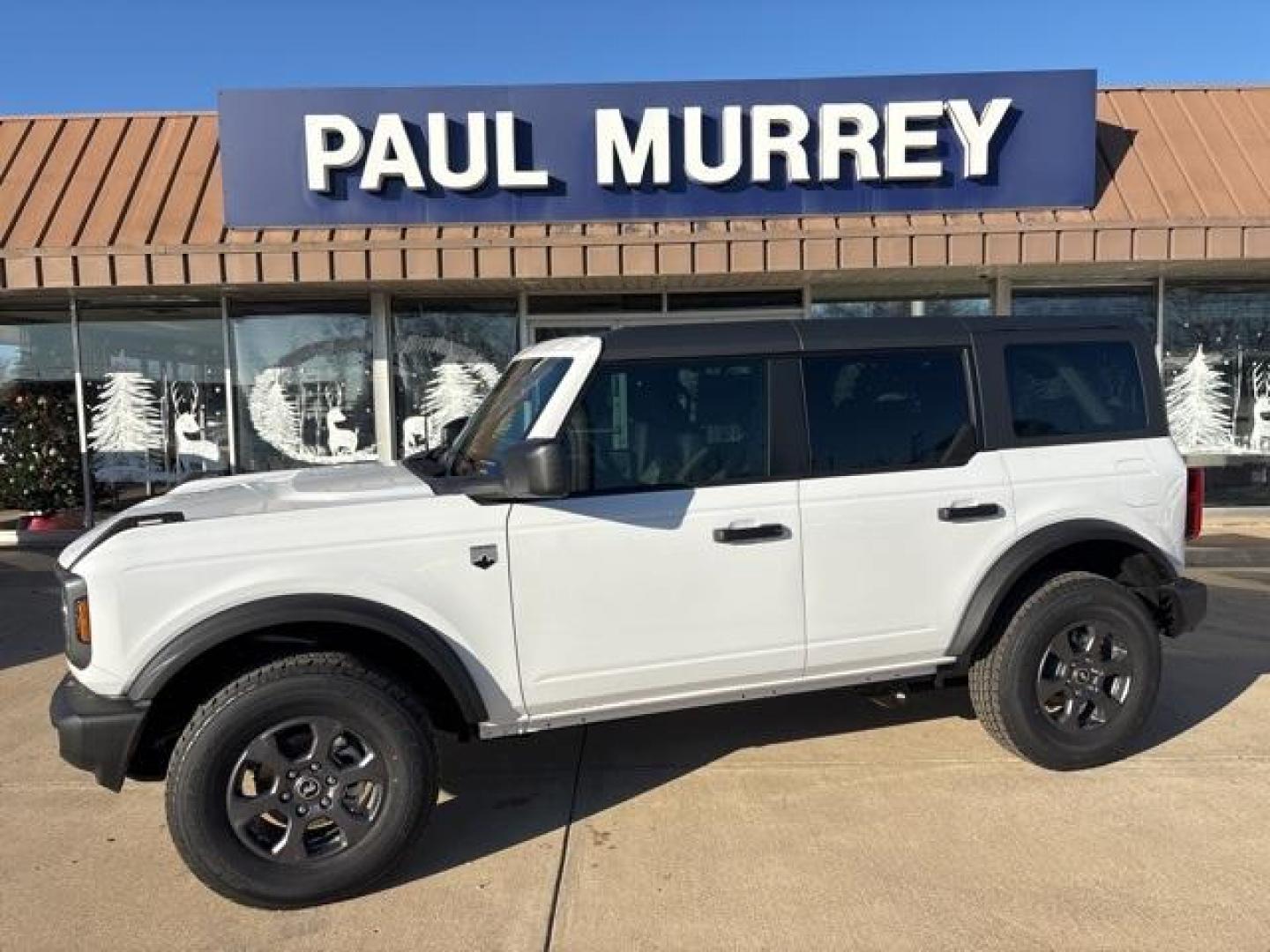 2024 Oxford White /Black Onyx Interior Ford Bronco Big Bend (1FMDE7BH1RL) with an 2.3L EcoBoost I-4 engine, Automatic transmission, located at 1105 E Mulberry, Kaufman, TX, 75142, (972) 962-2151, 32.589550, -96.300926 - Oxford White 2024 Ford Bronco 4D Sport Utility Big Bend 4WD 10-Speed Automatic 2.3L EcoBoost I-4<br><br><br>Please call Paul Murrey Ford Inc. In Kaufman Texas A Family Dealership Since 1952 Serving the Dallas Fort Worth and East Texas areas for over 70 years. Please call 972-962-2151 www.murreyford. - Photo#0