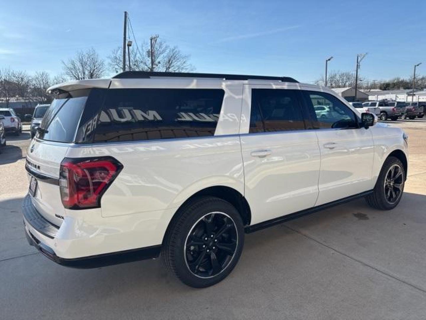 2024 Star White Metallic Tri-Coat /Black Onyx Ford Expedition Max Limited (1FMJK1K85RE) with an EcoBoost 3.5L V6 GTDi DOHC 24V Twin Turbocharged engine, Automatic transmission, located at 1105 E Mulberry, Kaufman, TX, 75142, (972) 962-2151, 32.589550, -96.300926 - Star White Metallic Tri-Coat 2024 Ford Expedition Max 4D Sport Utility Limited RWD 10-Speed Automatic EcoBoost 3.5L V6 GTDi DOHC 24V Twin Turbocharged<br><br><br>Please call Paul Murrey Ford Inc. In Kaufman Texas A Family Dealership Since 1952 Serving the Dallas Fort Worth and East Texas areas for o - Photo#5