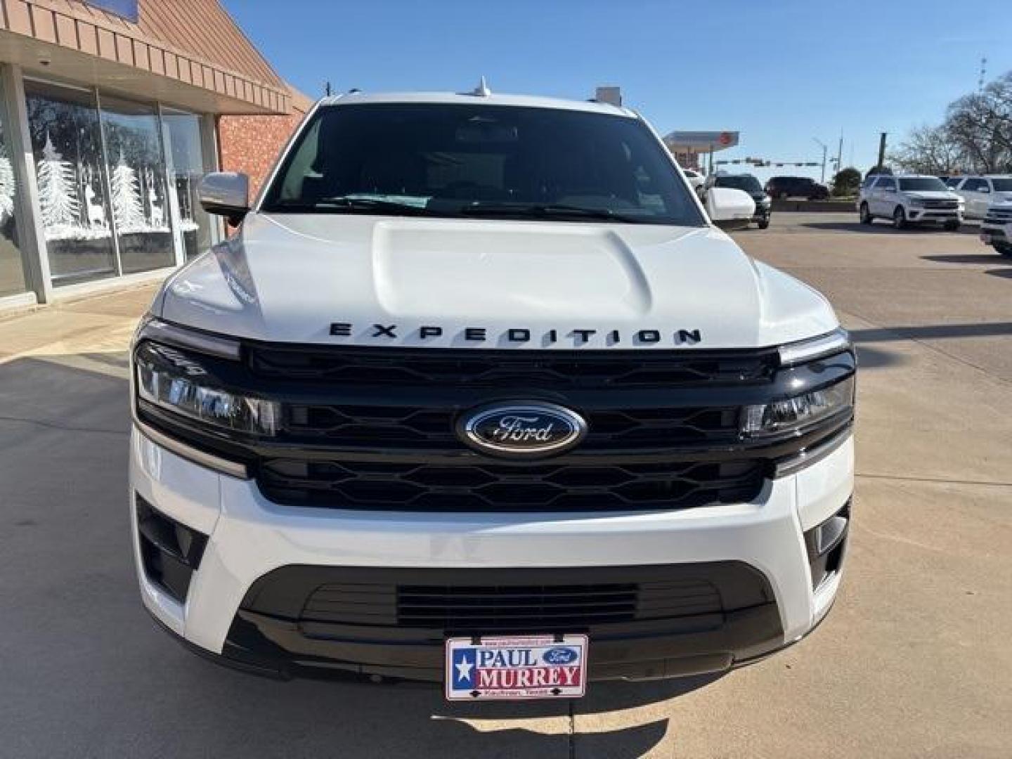 2024 Star White Metallic Tri-Coat /Black Onyx Ford Expedition Max Limited (1FMJK1K85RE) with an EcoBoost 3.5L V6 GTDi DOHC 24V Twin Turbocharged engine, Automatic transmission, located at 1105 E Mulberry, Kaufman, TX, 75142, (972) 962-2151, 32.589550, -96.300926 - Star White Metallic Tri-Coat 2024 Ford Expedition Max 4D Sport Utility Limited RWD 10-Speed Automatic EcoBoost 3.5L V6 GTDi DOHC 24V Twin Turbocharged<br><br><br>Please call Paul Murrey Ford Inc. In Kaufman Texas A Family Dealership Since 1952 Serving the Dallas Fort Worth and East Texas areas for o - Photo#7