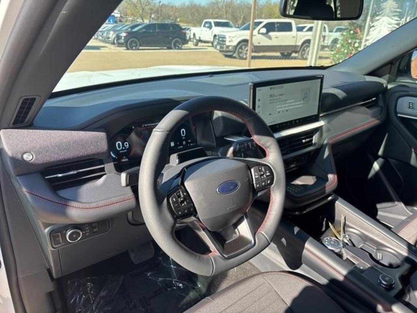 2025 White Metallic /Onyx Ford Explorer ST-Line (1FMUK7KHXSG) with an 2.3L EcoBoost I-4 engine, Automatic transmission, located at 1105 E Mulberry, Kaufman, TX, 75142, (972) 962-2151, 32.589550, -96.300926 - Star White Metallic Tri-Coat 2025 Ford Explorer 4D Sport Utility ST-Line RWD 10-Speed Automatic 2.3L EcoBoost I-4<br><br>21/28 City/Highway MPG<br><br><br>Please call Paul Murrey Ford Inc. In Kaufman Texas A Family Dealership Since 1952 Serving the Dallas Fort Worth and East Texas areas for over 70 - Photo#10