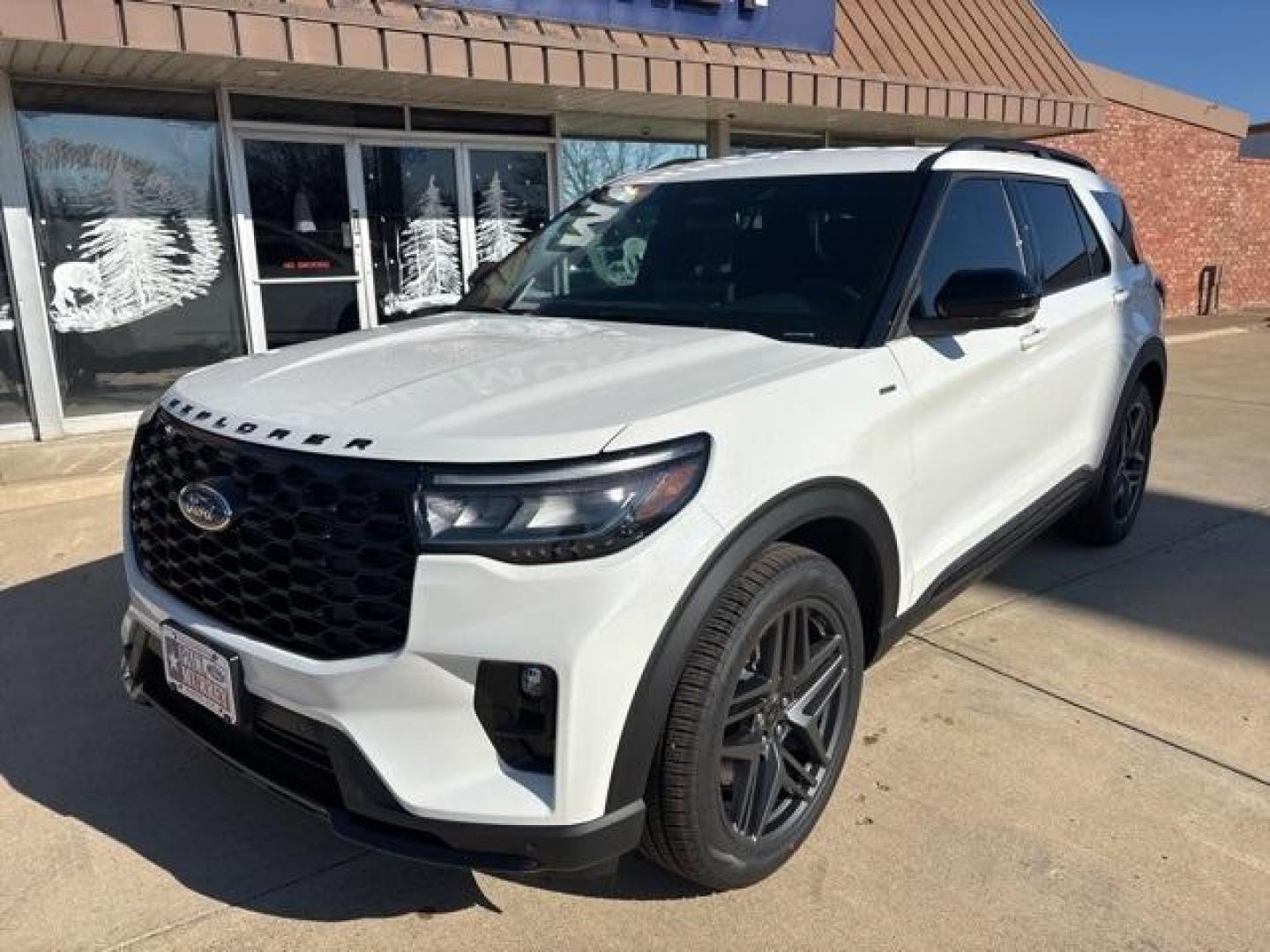 2025 White Metallic /Onyx Ford Explorer ST-Line (1FMUK7KHXSG) with an 2.3L EcoBoost I-4 engine, Automatic transmission, located at 1105 E Mulberry, Kaufman, TX, 75142, (972) 962-2151, 32.589550, -96.300926 - Star White Metallic Tri-Coat 2025 Ford Explorer 4D Sport Utility ST-Line RWD 10-Speed Automatic 2.3L EcoBoost I-4<br><br>21/28 City/Highway MPG<br><br><br>Please call Paul Murrey Ford Inc. In Kaufman Texas A Family Dealership Since 1952 Serving the Dallas Fort Worth and East Texas areas for over 70 - Photo#1