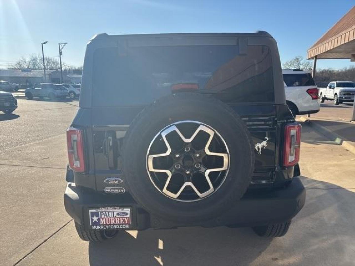 2024 Shadow Black /Black Onyx Interior Ford Bronco Outer Banks (1FMDE8BH0RL) with an 2.3L EcoBoost I-4 engine, Automatic transmission, located at 1105 E Mulberry, Kaufman, TX, 75142, (972) 962-2151, 32.589550, -96.300926 - Shadow Black 2024 Ford Bronco 4D Sport Utility Outer Banks 4WD 10-Speed Automatic 2.3L EcoBoost I-4<br><br>Recent Arrival!<br><br><br>Please call Paul Murrey Ford Inc. In Kaufman Texas A Family Dealership Since 1952 Serving the Dallas Fort Worth and East Texas areas for over 70 years. Please call 97 - Photo#4