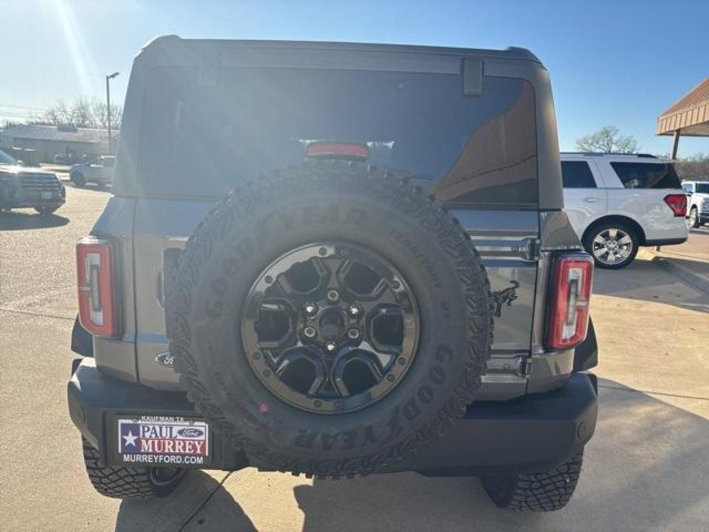 2024 Carbonized Gray Metallic /Black Onyx Interior Ford Bronco Wildtrak (1FMEE2BP9RL) with an 2.7L EcoBoost V6 engine, Automatic transmission, located at 1105 E Mulberry, Kaufman, TX, 75142, (972) 962-2151, 32.589550, -96.300926 - Carbonized Gray Metallic 2024 Ford Bronco 4D Sport Utility Wildtrak 4WD 10-Speed Automatic 2.7L EcoBoost V6<br><br>Recent Arrival!<br><br><br>Please call Paul Murrey Ford Inc. In Kaufman Texas A Family Dealership Since 1952 Serving the Dallas Fort Worth and East Texas areas for over 70 years. Please - Photo#4