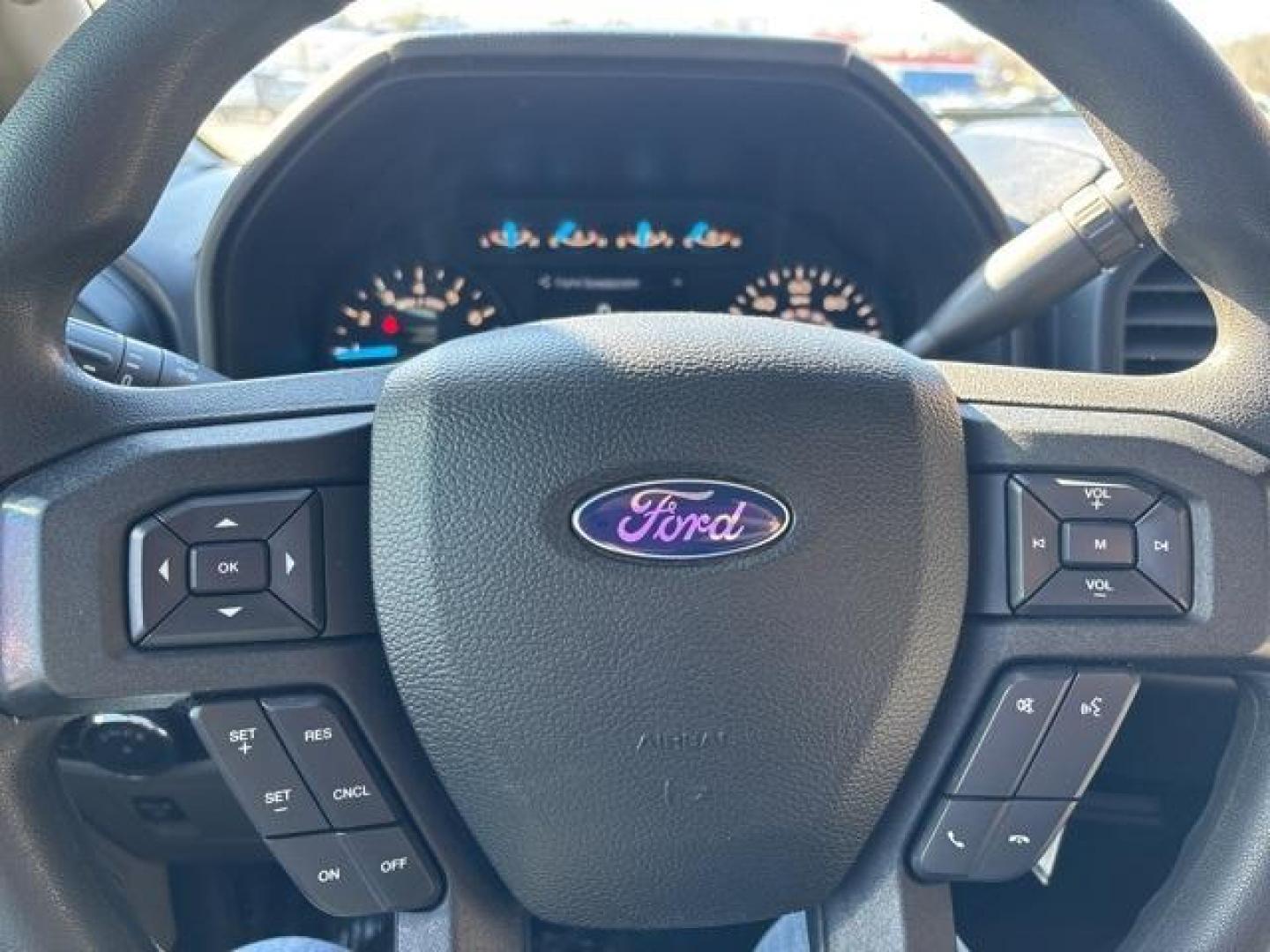 2016 Oxford White /Gray Ford F-150 XL (1FTEX1C85GK) with an 3.5L V6 Ti-VCT engine, Automatic transmission, located at 1105 E Mulberry, Kaufman, TX, 75142, (972) 962-2151, 32.589550, -96.300926 - Oxford White 2016 Ford F-150 Super Cab XL RWD 6-Speed Automatic Electronic 3.5L V6 Ti-VCT<br><br><br>Awards:<br> * 2016 KBB.com Brand Image Awards<br>Please call Paul Murrey Ford Inc. In Kaufman Texas A Family Dealership Since 1952 Serving the Dallas Fort Worth and East Texas areas for over 70 year - Photo#16