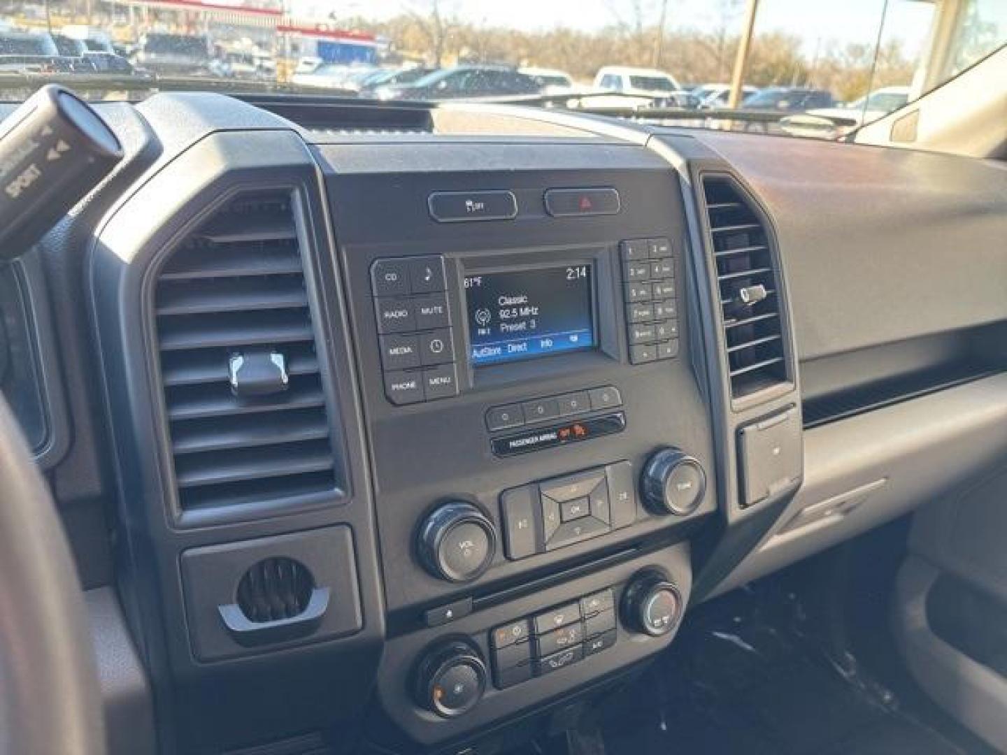 2016 Oxford White /Gray Ford F-150 XL (1FTEX1C85GK) with an 3.5L V6 Ti-VCT engine, Automatic transmission, located at 1105 E Mulberry, Kaufman, TX, 75142, (972) 962-2151, 32.589550, -96.300926 - Oxford White 2016 Ford F-150 Super Cab XL RWD 6-Speed Automatic Electronic 3.5L V6 Ti-VCT<br><br><br>Awards:<br> * 2016 KBB.com Brand Image Awards<br>Please call Paul Murrey Ford Inc. In Kaufman Texas A Family Dealership Since 1952 Serving the Dallas Fort Worth and East Texas areas for over 70 year - Photo#17