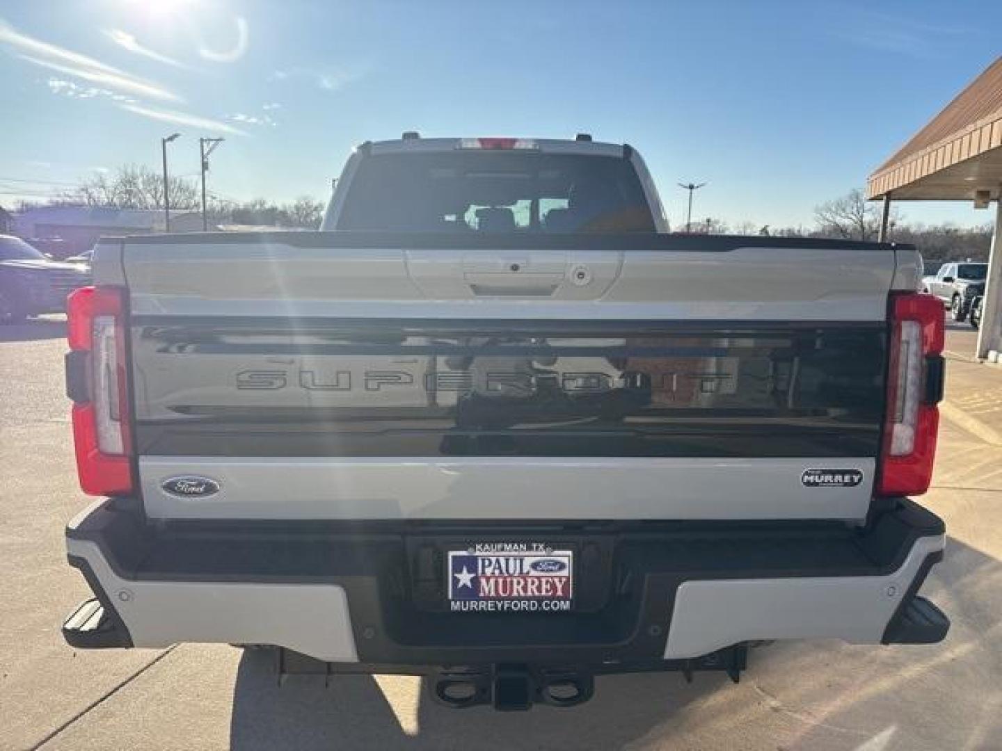 2025 Avalanche /Black Onyx/Platinum Blue Ford F-250SD Platinum (1FT8W2BM3SE) with an 6.7L High Output Power Stroke V8 Diesel engine, Automatic transmission, located at 1105 E Mulberry, Kaufman, TX, 75142, (972) 962-2151, 32.589550, -96.300926 - Avalanche 2025 Ford F-250SD 4D Crew Cab Platinum 4WD 10-Speed Automatic 6.7L High Output Power Stroke V8 Diesel 4WD.<br><br><br>Please call Paul Murrey Ford Inc. In Kaufman Texas A Family Dealership Since 1952 Serving the Dallas Fort Worth and East Texas areas for over 70 years. Please call 972-962- - Photo#4