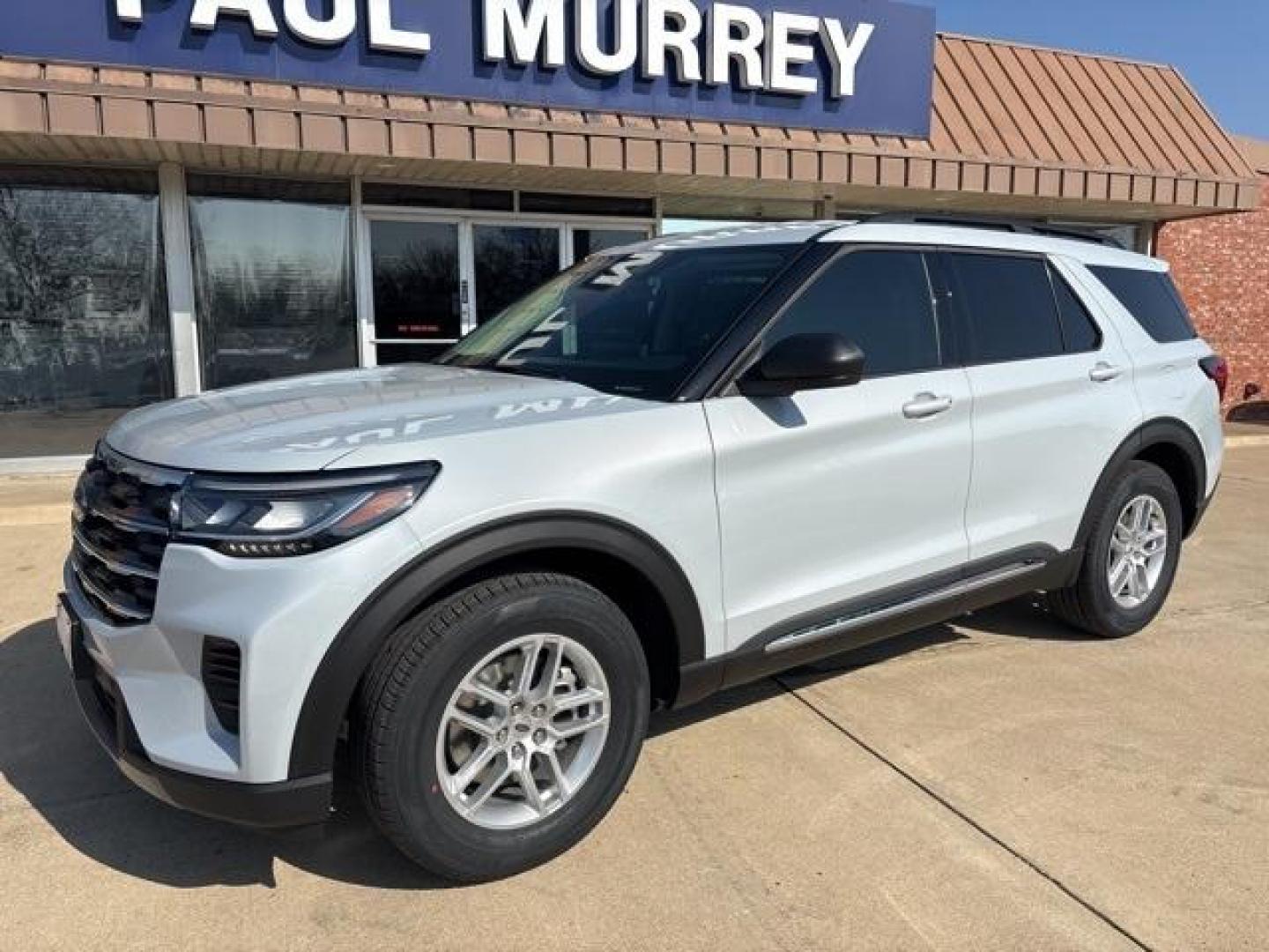 2025 Space White Metallic /Gray Ford Explorer Active (1FMUK7DH6SG) with an 2.3L EcoBoost I-4 engine, Automatic transmission, located at 1105 E Mulberry, Kaufman, TX, 75142, (972) 962-2151, 32.589550, -96.300926 - Photo#2